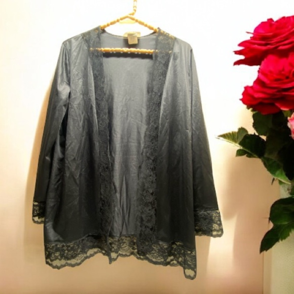 * Undercover wear large lingerie cardigan top Lace trim vintage